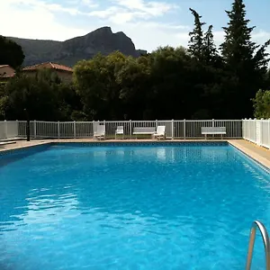 https://villa-soledad.fr-provencehotel.com